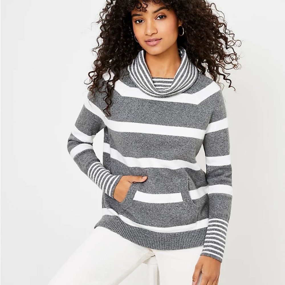 🌺LOFT | Striped Cowl Neck Pocket Sweater
